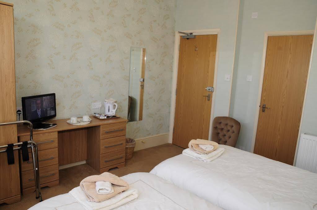 Hotel Devonia Express Torneo de Torneo de Eastbourne Exterior foto